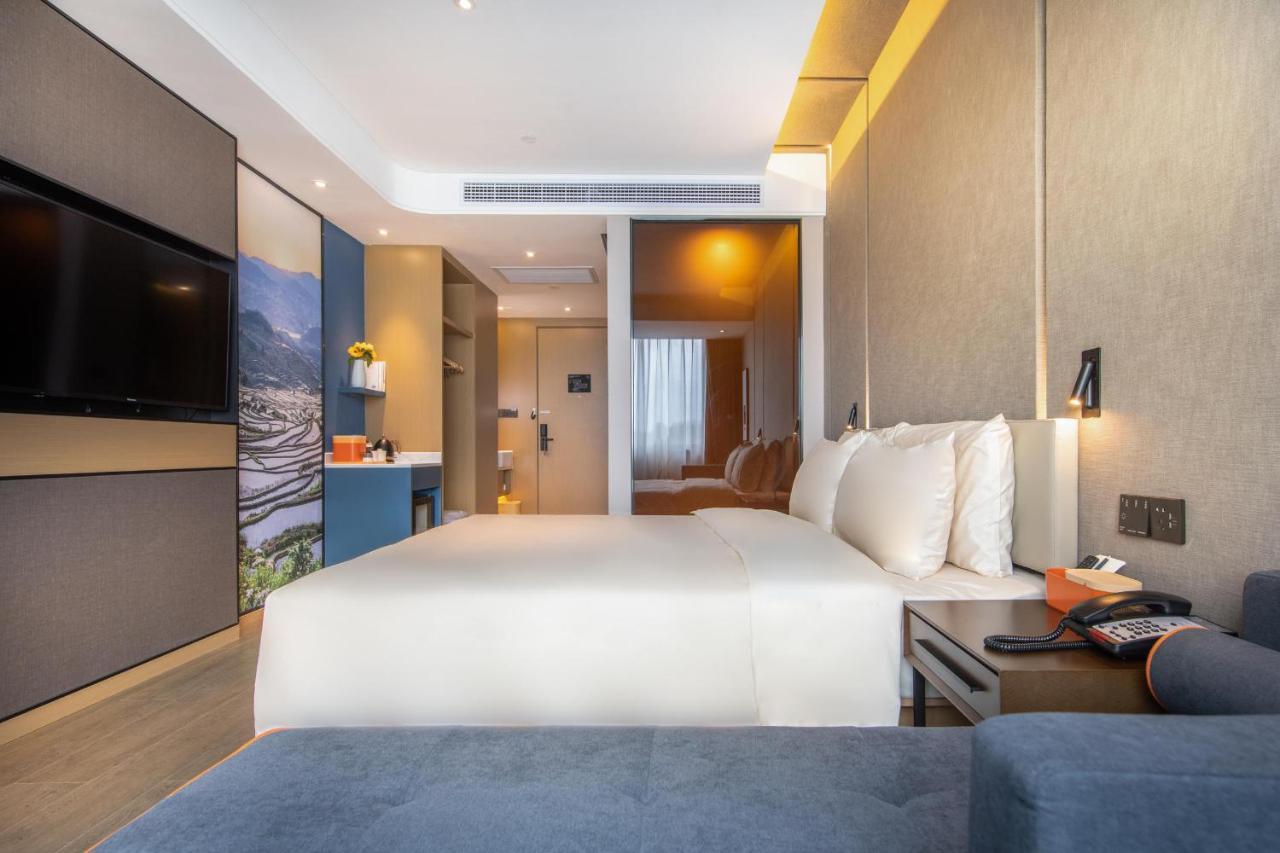 Atour Hotel Kunming Cuihu Exteriör bild